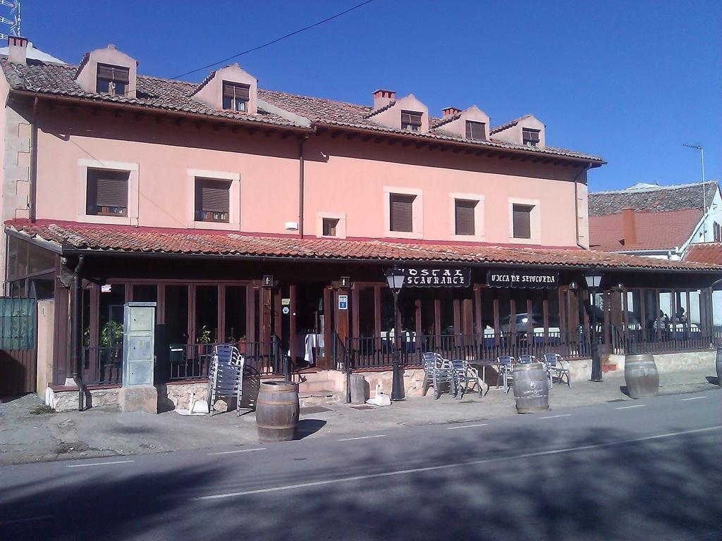 Hostal restaurante Villa de Sepúlveda Exterior foto